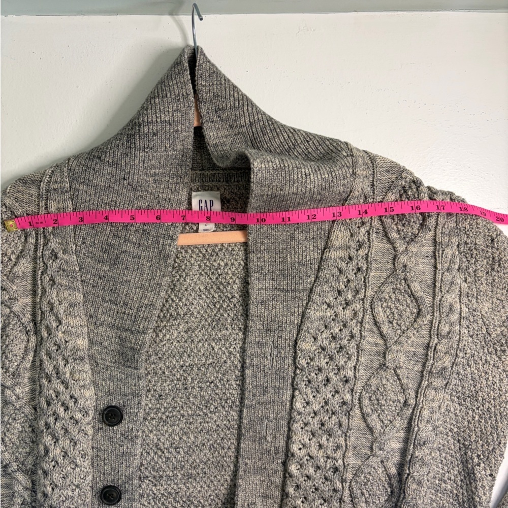 GAP Heather Gray Knit Sweater Womens size Large - Picture 8 of 8